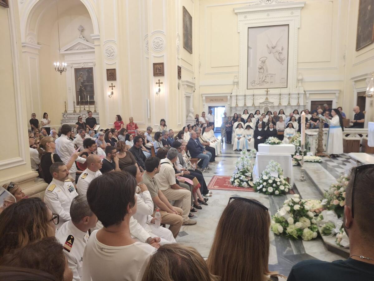 Lutto a Castrignano del Capo: l’addio alla piccola Lavinia, morta dopo un malore all’asilo nido