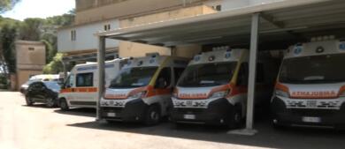 Bari, ambulanze nuove ferme da mesi: scoppia la polemica sulla gestione del servizio
