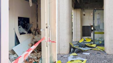 Doppio assalto al bancomat nel Barese, nella notte esplosioni a Modugno e Bitetto
