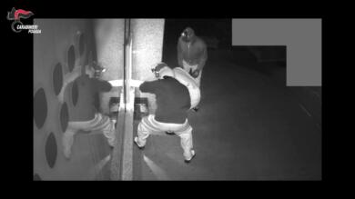 Assalti ai bancomat, sette arresti nel Foggiano: sventati almeno altri 10 colpi nel Centro-Sud Italia – VIDEO