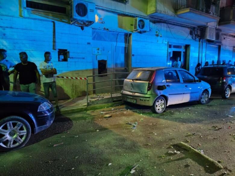 assalto bancomat barletta