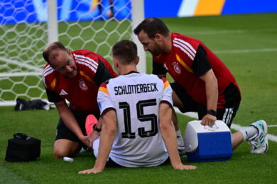 Mondiali: torneo finito per il tedesco Schlotterbeck