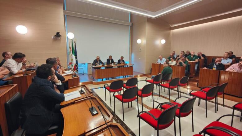 decaro incontro sindacati ex ilva
