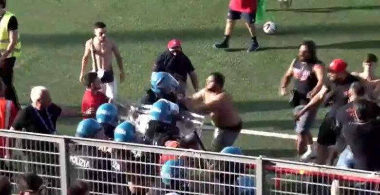 disordini stadio massafra