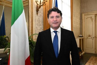 «Quel senatore mi ha violentata»: bufera su un parlamentare. La Russa chiede accertamenti