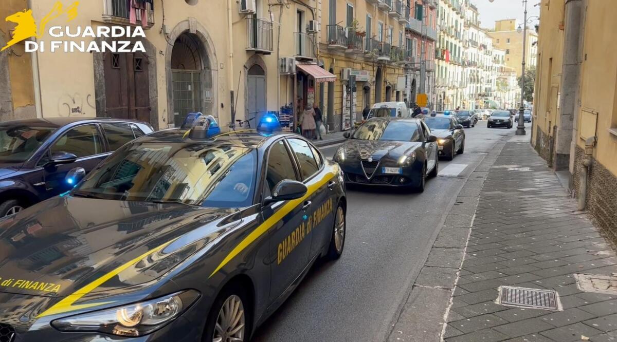 Maxi truffa con i bonus edilizi, 9 indagati: 240 persone coinvolte, sequestri per 160 mln Maxi truffa con i bonus edilizi, 9 indagati: 240 persone coinvolte, sequestri per 160 mln