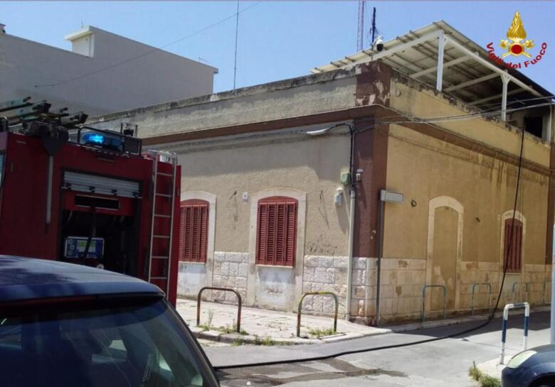 incendio tetto modugno