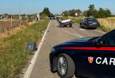 Tragedia a Salice Salentino, scontro tra un’auto e un Apecar: muore un 37enne