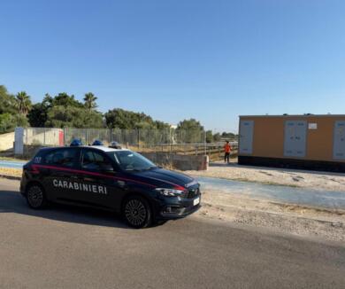 Campi Salentina, operaio 49enne travolto da pannelli fotovoltaici: è in codice rosso