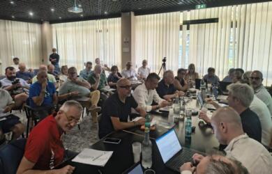 Vertenza Natuzzi, i sindacati dopo l’incontro in Confindustria: «Informativa unilaterale. Ora assemblee e mobilitazione»