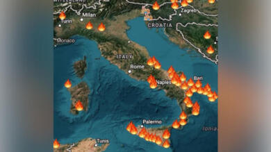 Puglia devastata dalle fiamme, 42 incendi nel weekend: il Salento è la zona più colpita