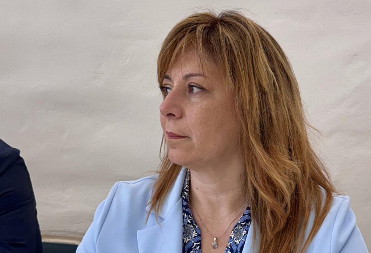 Brindisi, la consigliera Ciaccia fa dietrofront: lascia Futuro nazionale e torna in Forza Italia Brindisi, la consigliera Ciaccia fa dietrofront: lascia Futuro nazionale e torna in Forza Italia