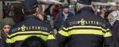 Olanda, uccide i genitori e manda le foto del delitto ai compagni di classe