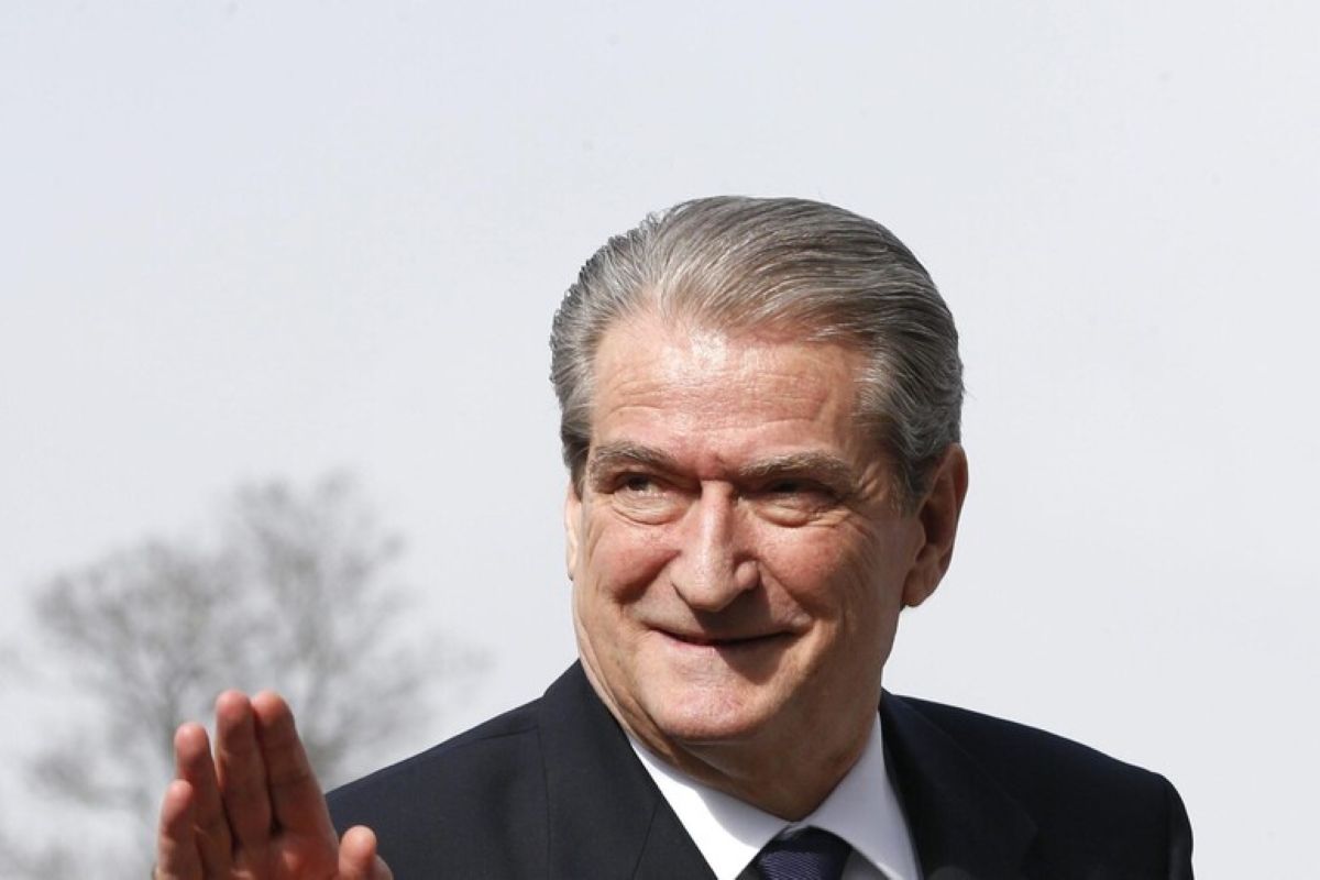 Albania, gli Stati Uniti revocano lo stato di “persona non grata” per Sali Berisha Albania, gli Stati Uniti revocano lo stato di “persona non grata” per Sali Berisha