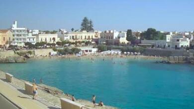Santa Maria al Bagno, si tuffa in un punto in cui il fondale è basso: grave un turista