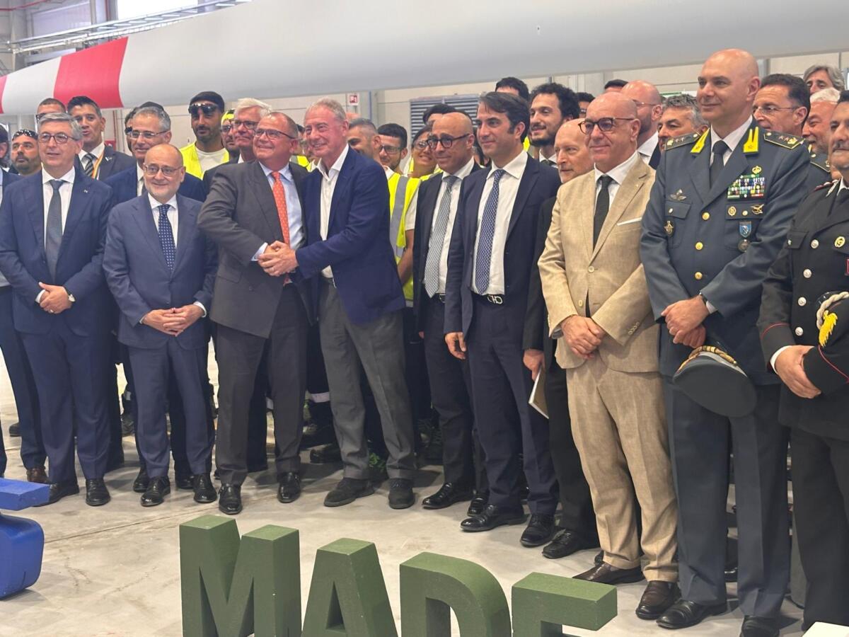 Urso in Puglia: il nodo ex Ilva e la transizione green a Taranto, verso un accordo per Brindisi