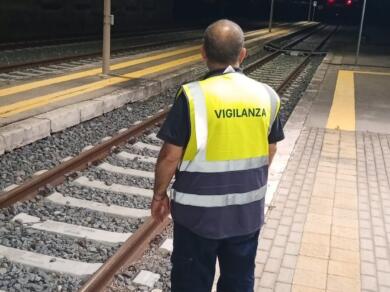 Taranto, senza lavoro gli addetti alla sicurezza delle stazioni ferroviarie ioniche