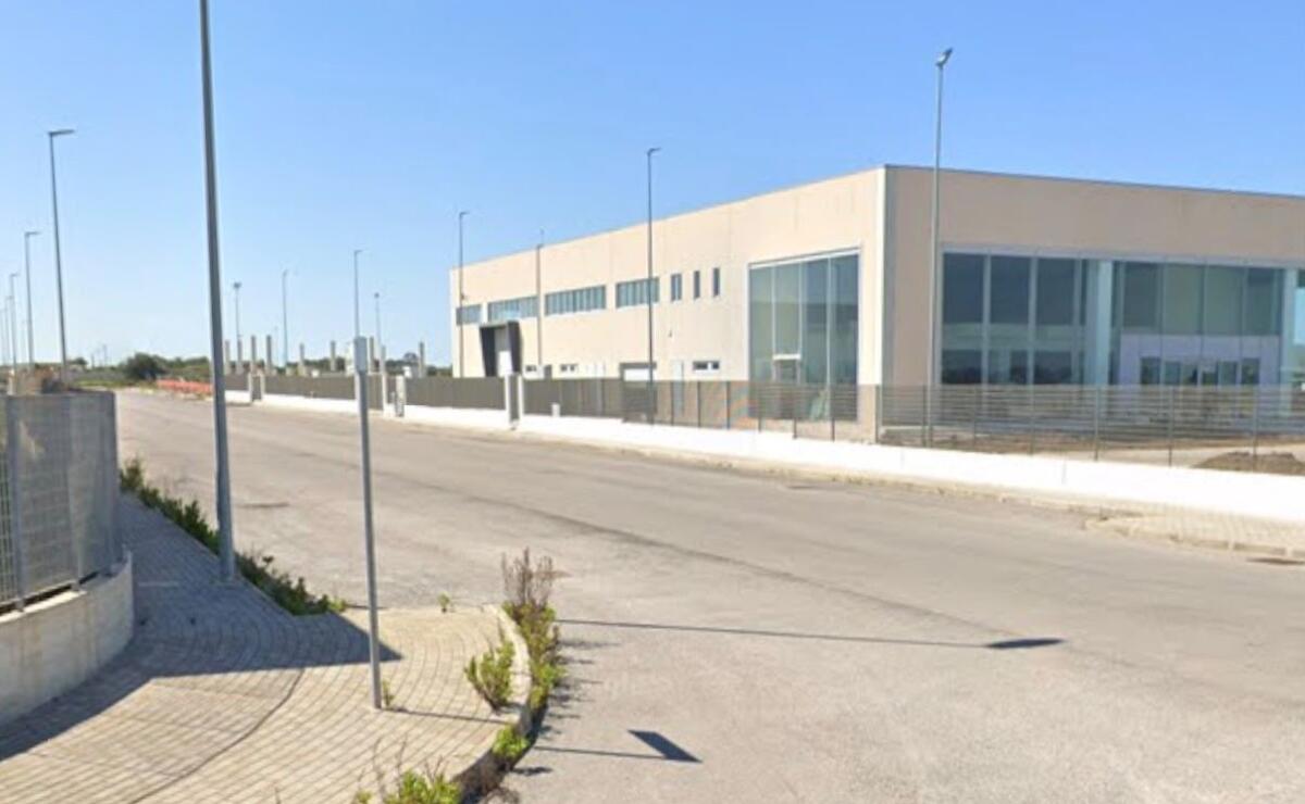 Taranto, corse clandestine in moto nella zona industriale: l’ombra delle scommesse Taranto, corse clandestine in moto nella zona industriale: l’ombra delle scommesse