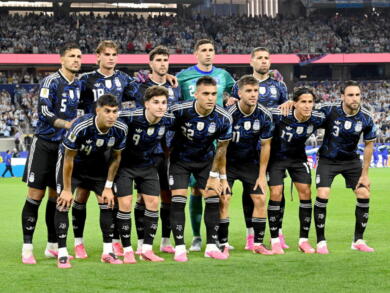 Mondiali: l’Argentina indosserà la maglia blu contro l’Inghilterra