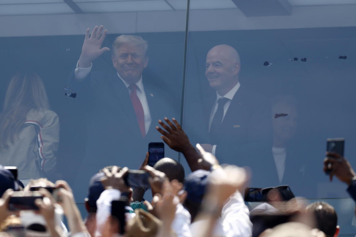 Mondiali: fischi per Trump e Infantino all’ingresso in campo Mondiali: fischi per Trump e Infantino all’ingresso in campo