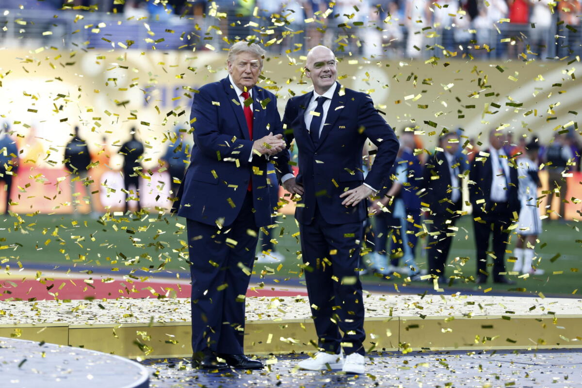 L’arbitro escluso, l’Iran, le Falkland: negli Usa il Mondiale più politico L’arbitro escluso, l’Iran, le Falkland: negli Usa il Mondiale più politico