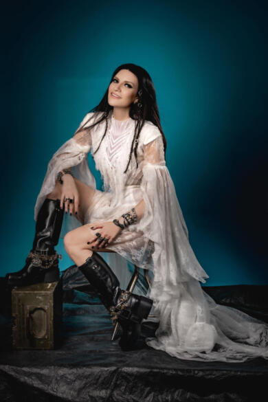 Laura Pausini con Robbie Williams e Nicole Scherzinger per cerimonia chiusura Mondiali