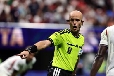 Mondiali: arbitro giordano e IV uomo del Gabon, ecco la terna di Usa-Belgio