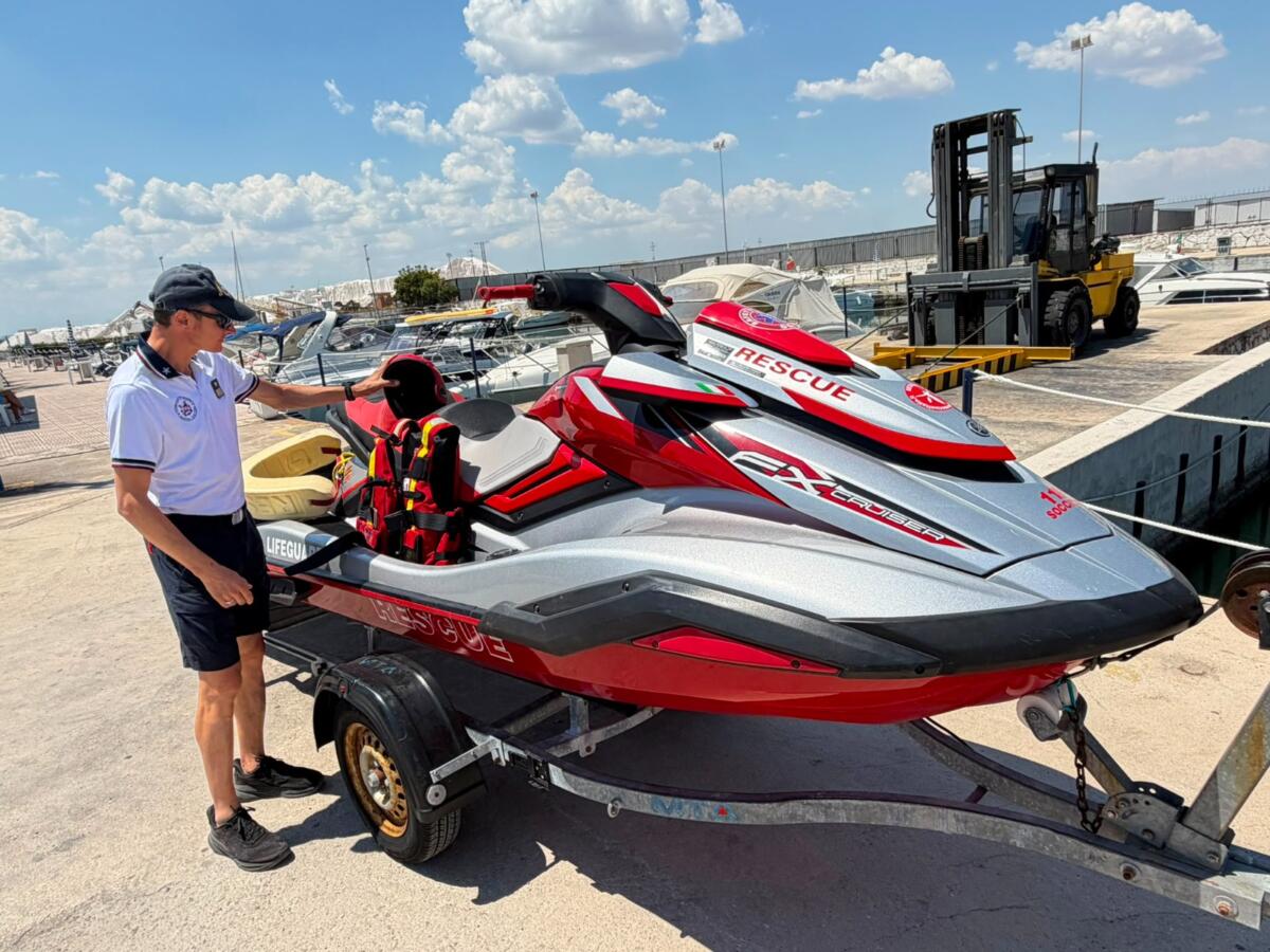 Sicurezza in mare, scattano i soccorsi hi-tech: tornano le idromoto del 118 sulle coste della Bat