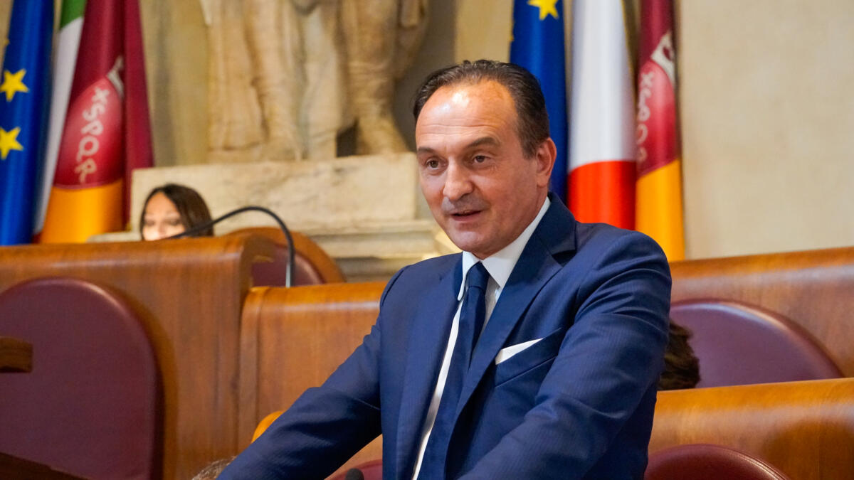 Autonomia differenziata in Piemonte tra critiche e opportunità. Intervista ad Alberto Cirio: «Risposte rapide e adatte ai bisogni» Autonomia differenziata in Piemonte tra critiche e opportunità. Intervista ad Alberto Cirio: «Risposte rapide e adatte ai bisogni»