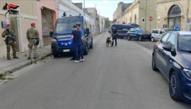 Copertino, Stefano Tomèo ucciso a 50 anni davanti a un circolo privato: tre arresti – VIDEO