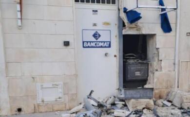 Un altro assalto al bancomat in Puglia, esplode l’Atm della Bcc di Ostuni a Villanova