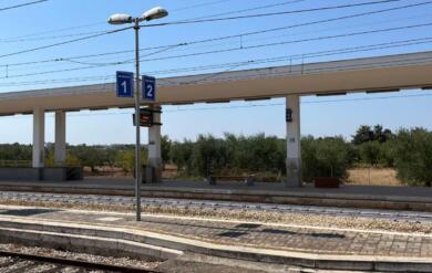 Caldo a Bari, fusibili in tilt per le alte temperature: stop ai treni Ferrotramviaria nel tratto Palese-Macchie