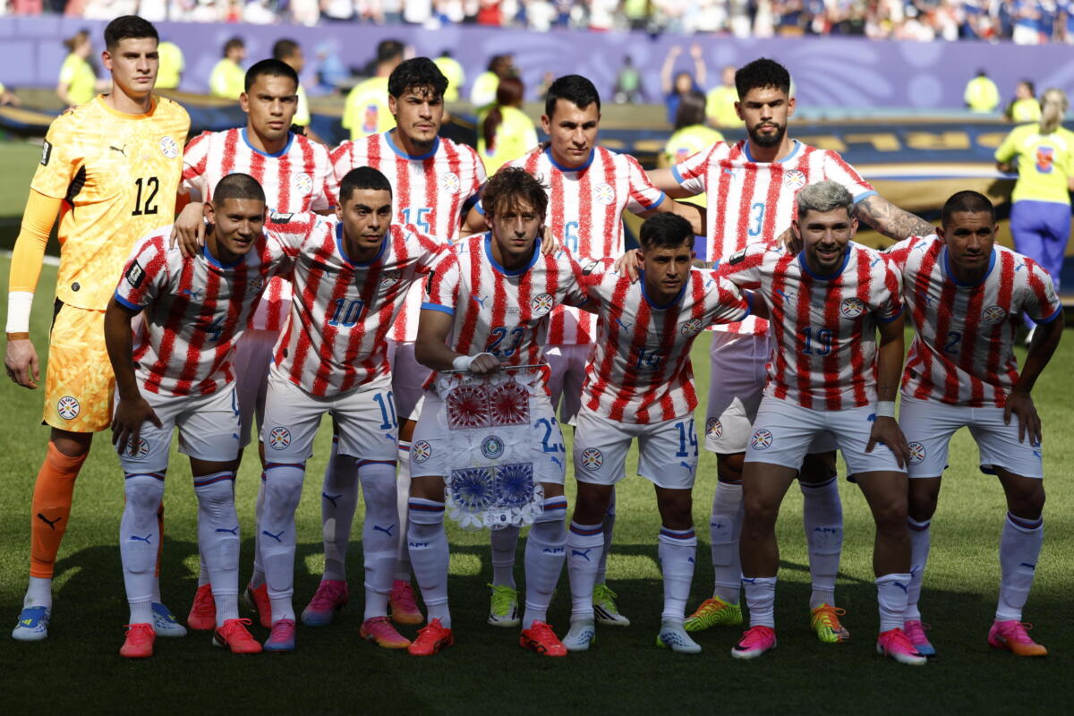 Mondiali: il presidente del Paraguay ringrazia la nazionale, ‘leoni fino all’ultimo Mondiali: il presidente del Paraguay ringrazia la nazionale, ‘leoni fino all’ultimo