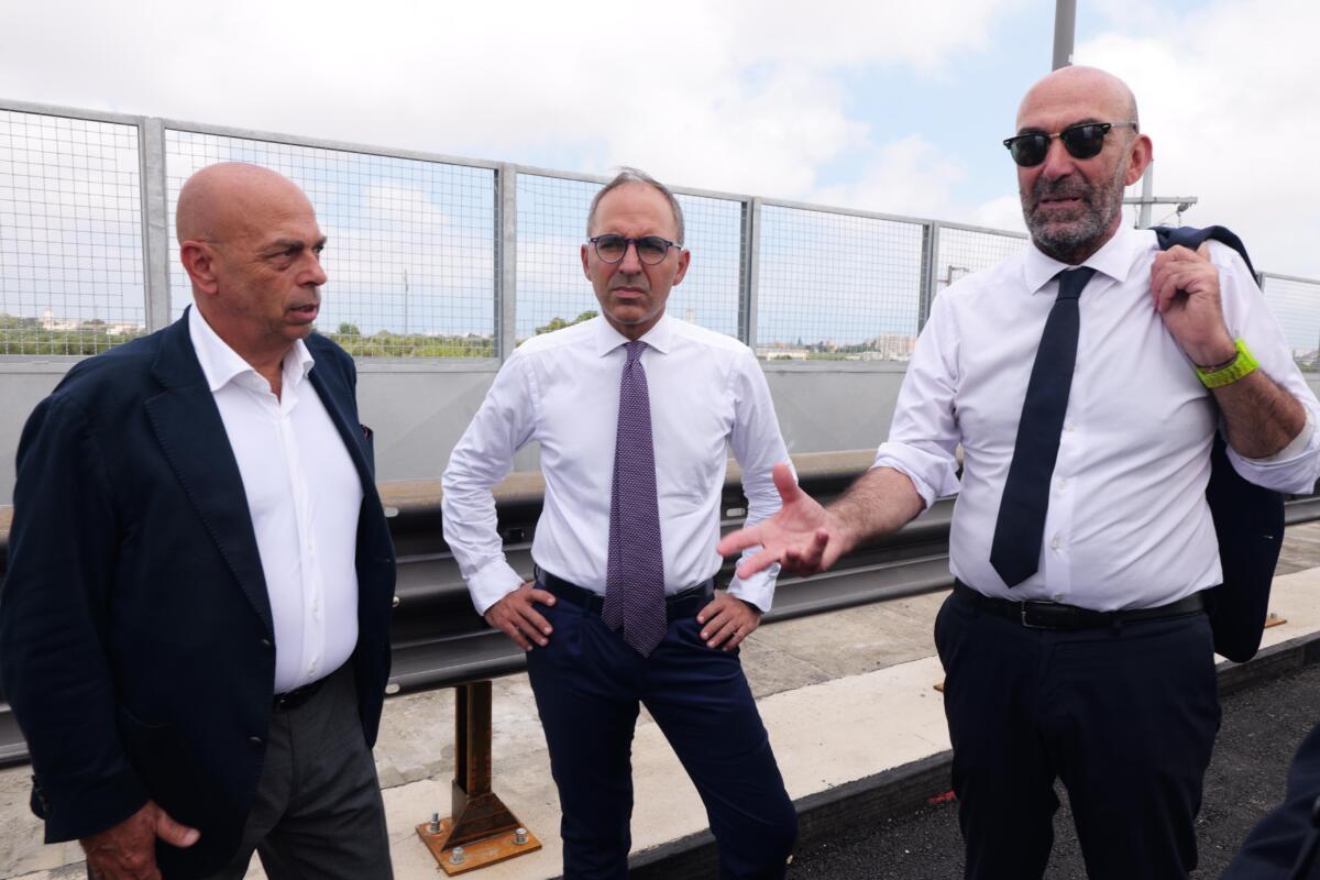Bari, a settembre apre il sovrappasso di Santa Caterina: sopralluogo di Piemontese e Leccese con i vertici Fal – FOTO e VIDEO