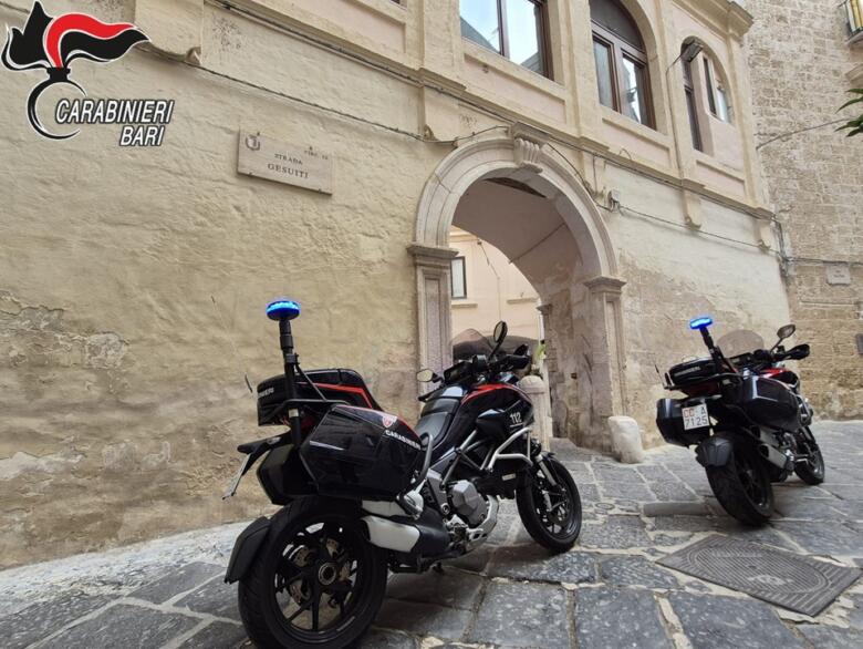 carabinieri bari vecchia