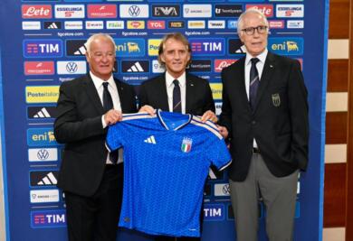 Calcio, nuovo “vecchio” corso della Nazionale: Mancini torna ct, Ranieri direttore tecnico