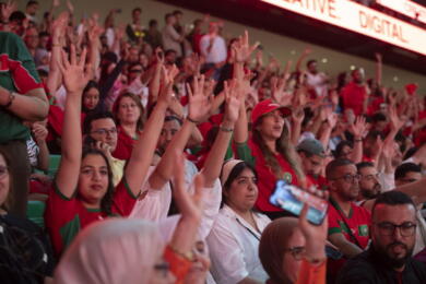 In Marocco la delusione non cancella la festa, caroselli e urla ma nessun incidente