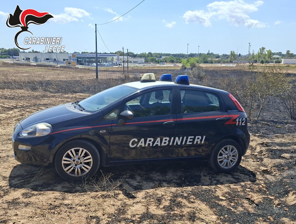 Incendi nel Salento, controlli a tappeto dei carabinieri: tre arresti e otto denunce – FOTO
