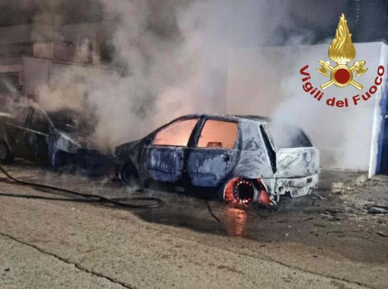 incendio auto ugento
