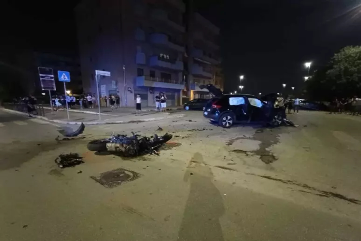 Scontro tra auto e moto alla periferia di Foggia, Giacomo Paolucci muore a 21 anni Scontro tra auto e moto alla periferia di Foggia, Giacomo Paolucci muore a 21 anni