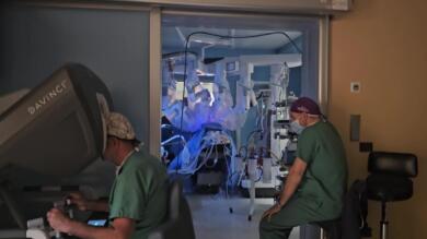 Castellana Grotte, al “De Bellis” asportato col robot un raro tumore esofago-gastrico: prima volta al mondo – VIDEO