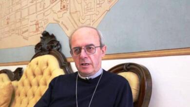 Monsignor Moscone scuote la politica: «La sinistra ritrovi i diritti sociali»