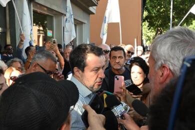 La Lega vuole Salvini al Viminale, Borghi: «A inizio legislatura fu bloccato dal Colle»