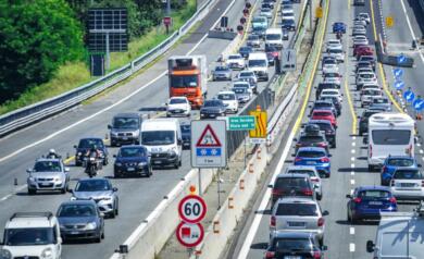 Vacanze, attesi 500 milioni di veicoli sulle strade italiane: Anas chiude mille cantieri