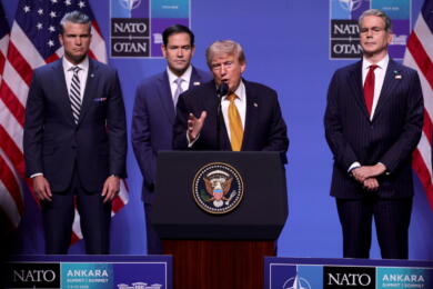 Vertice Nato di Ankara, Trump: «Non lasceremo l’alleanza, pieno supporto all’Ucraina»
