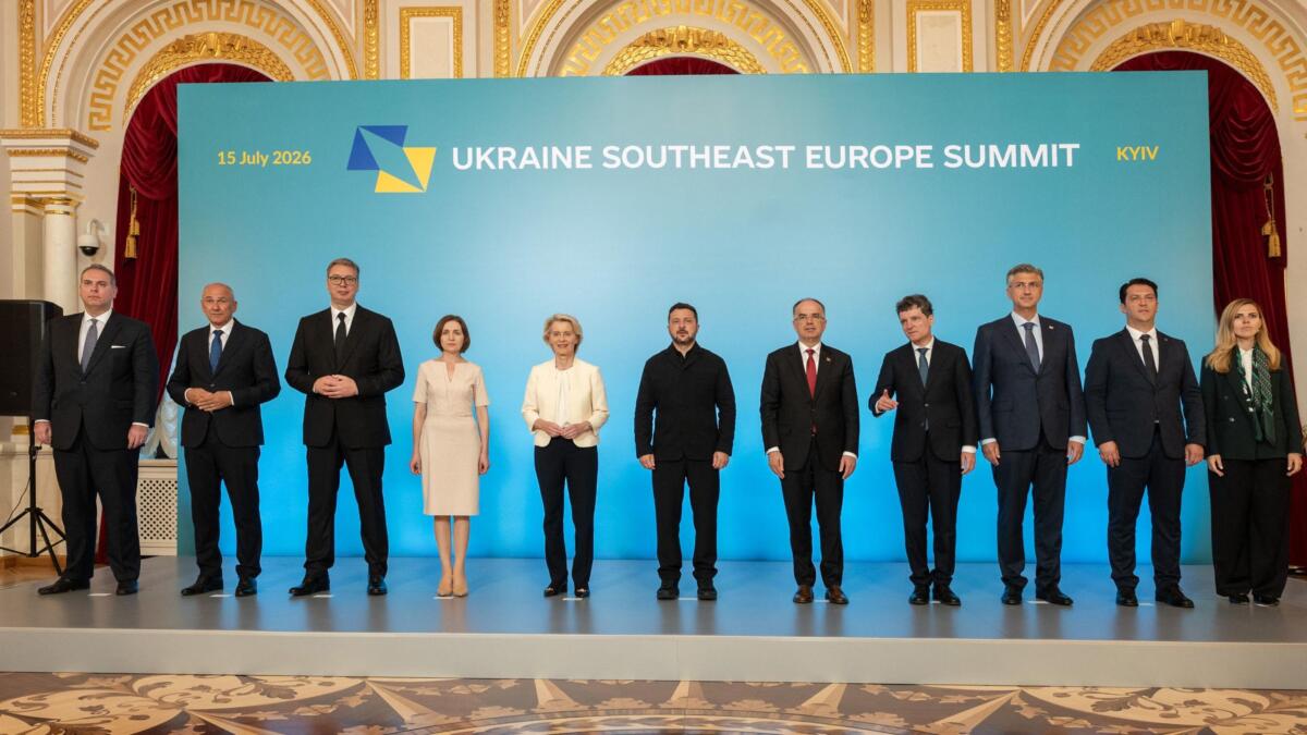 Intesa Ue-Ucraina per produrre droni, von der Leyen e Zelensky firmano: «Europa più sicura» Intesa Ue-Ucraina per produrre droni, von der Leyen e Zelensky firmano: «Europa più sicura»