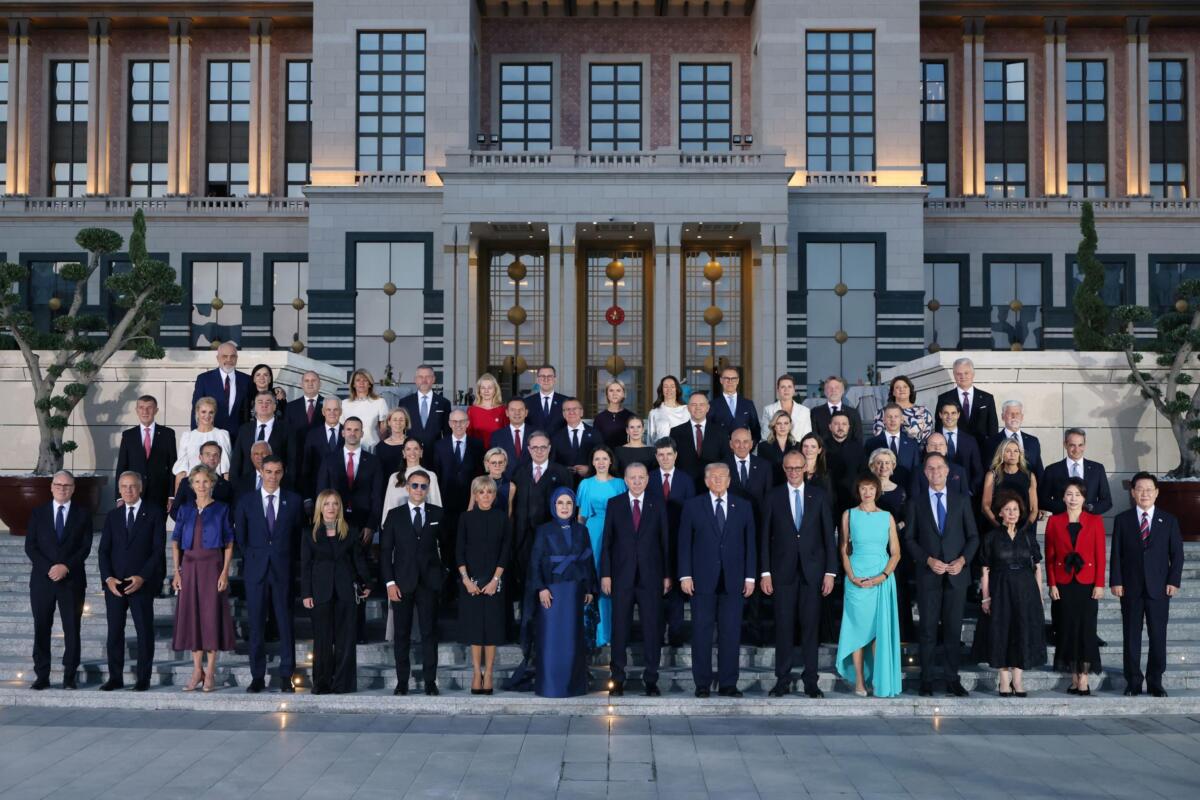 Il vertice Nato, le accuse di Trump agli alleati: «Non ci hanno aiutato». E su Meloni: «Ha fatto un errore» Il vertice Nato, le accuse di Trump agli alleati: «Non ci hanno aiutato». E su Meloni: «Ha fatto un errore»