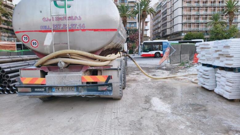 autobotte piazza moro