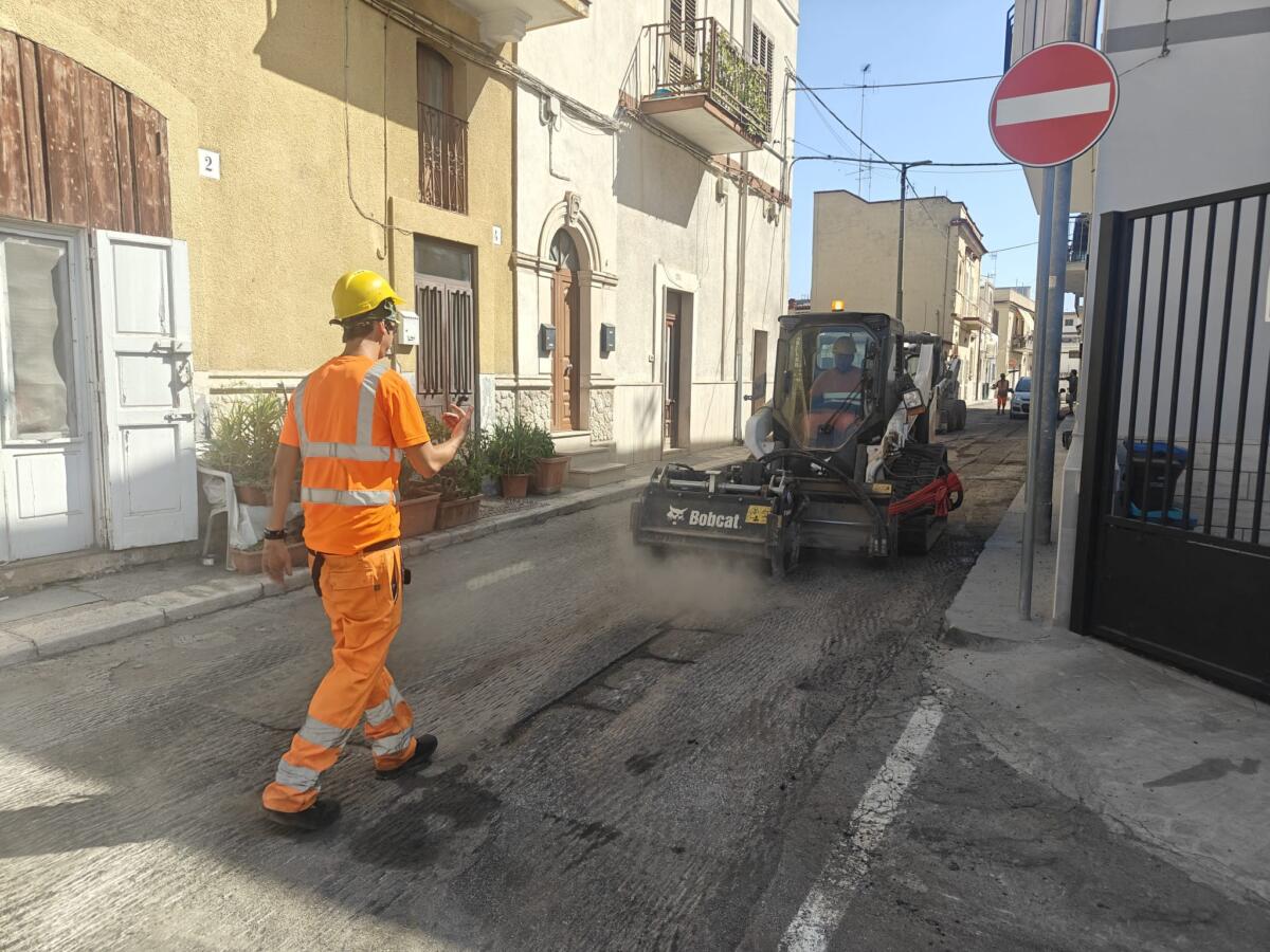 Bari, cantieri aperti nel Municipio IV: a Ceglie del Campo affiorano reperti archeologici – FOTO