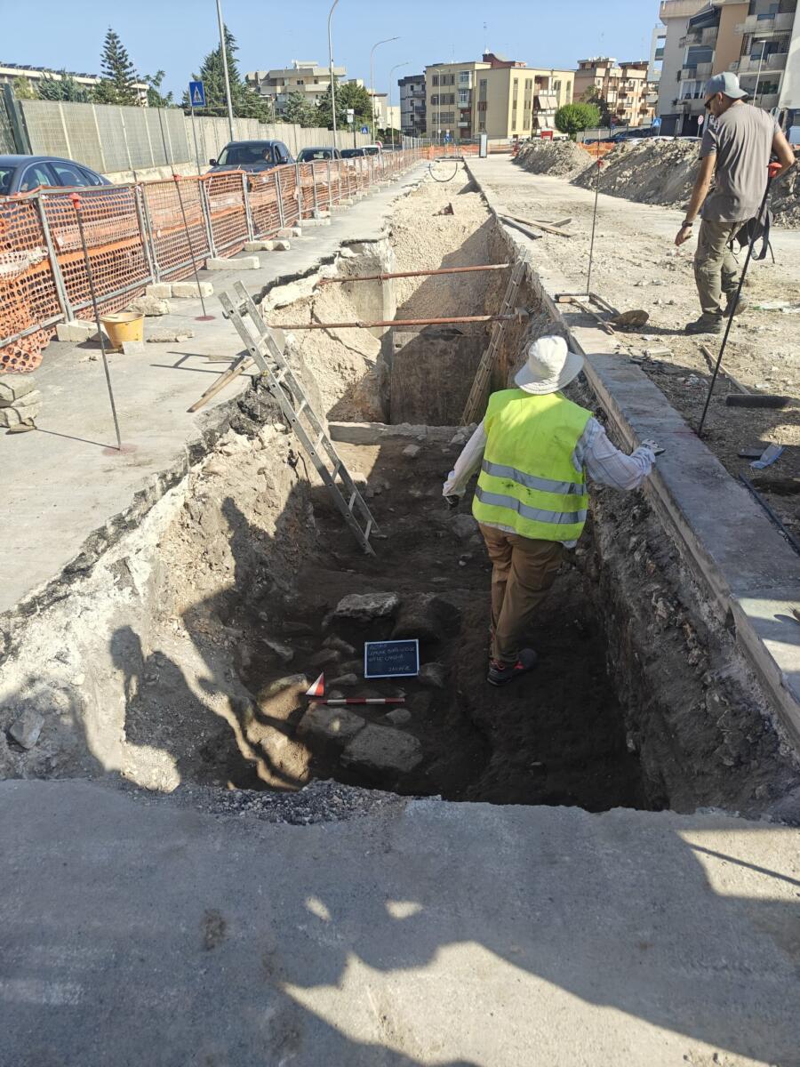 Bari, cantieri aperti nel Municipio IV: a Ceglie del Campo affiorano reperti archeologici – FOTO